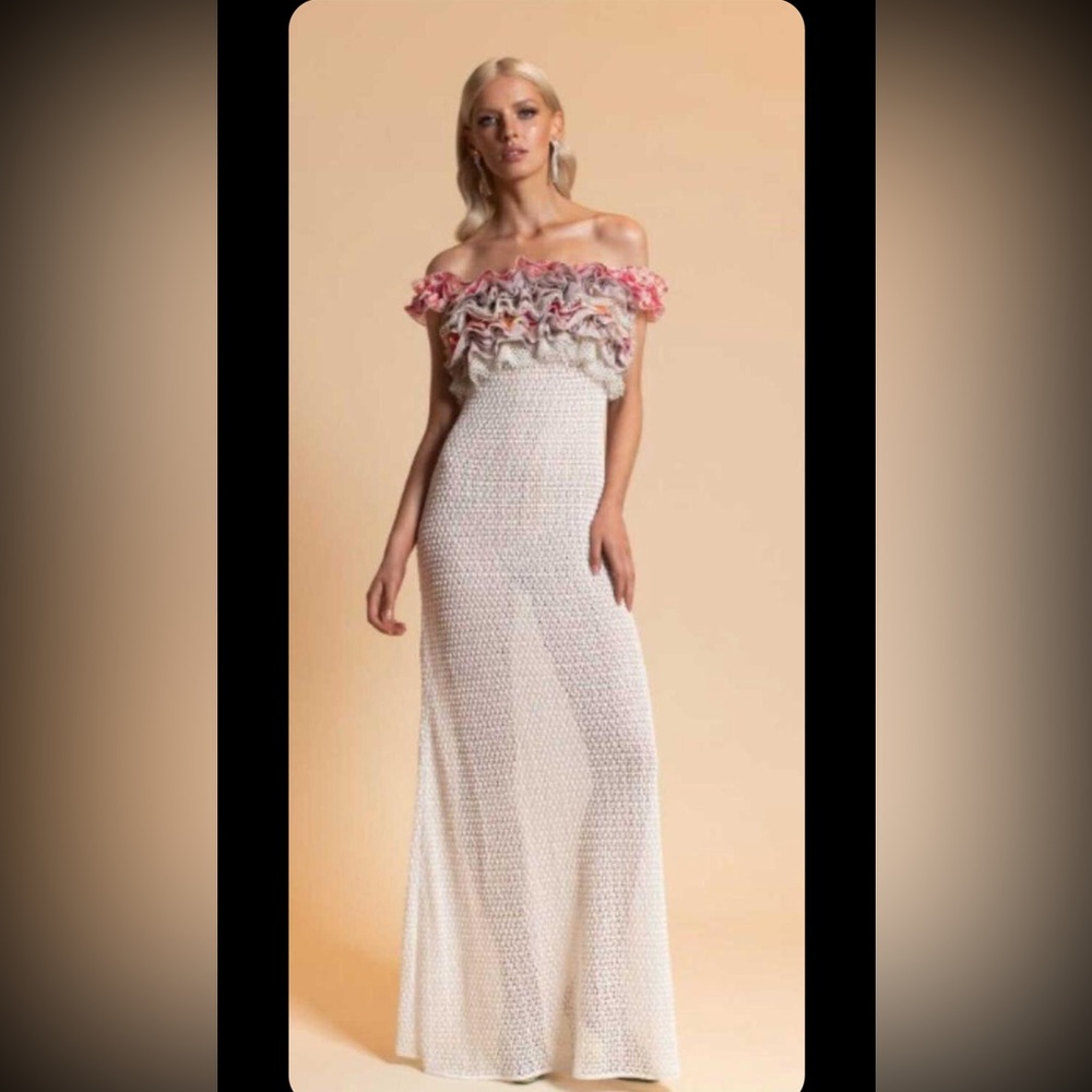 Stunning Chio Di Stephania D resort wear!